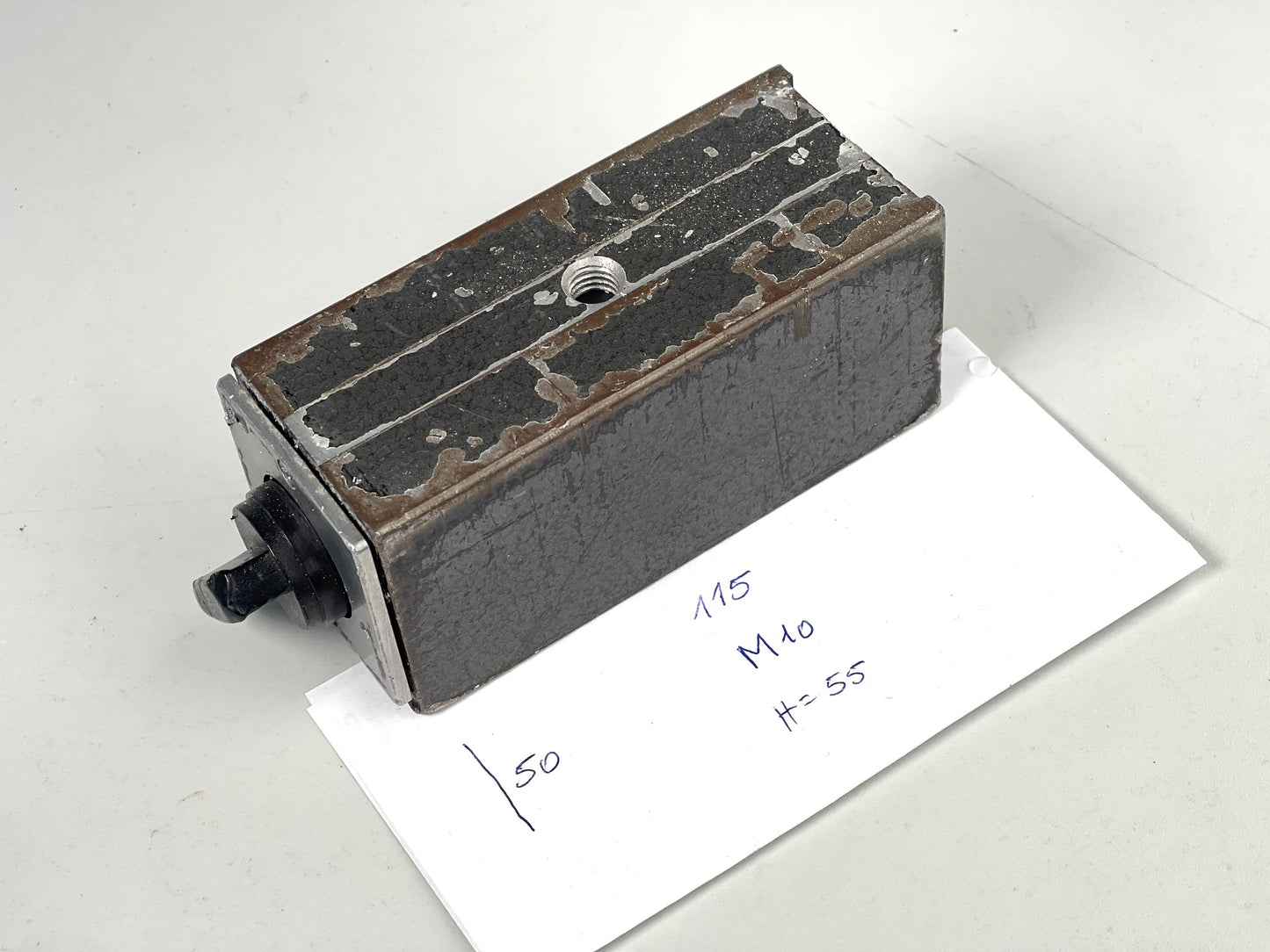 Magnet Fuß für Messstativ, Prisma 115x50mm, 55mm hoch, M 10, gebraucht