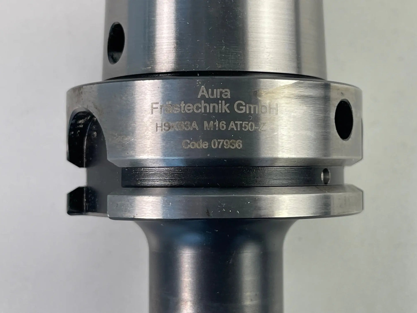 HSC Messerkopf von Aura, gebraucht, Ø 42 mm R2 Einschraubfräser mit HSK 63A Aufnahme 21670 K61AL03