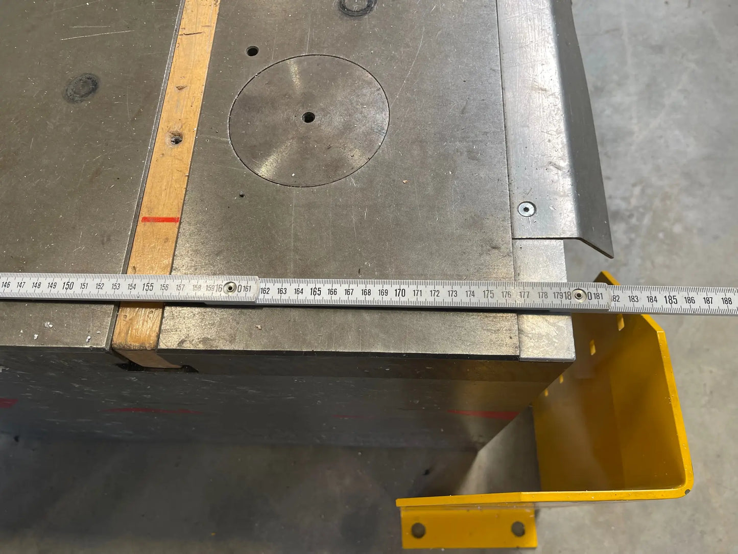 Gusstisch Maschinentisch Stolle mit T-Nuten, 2800 x 5600 mm gebraucht