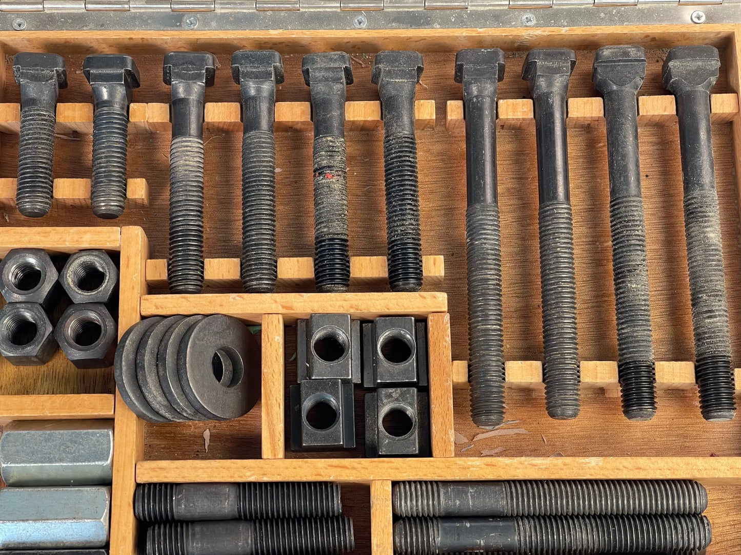 Spannschraubensatz T-Nuten 12/M12 amf, gebraucht 60450