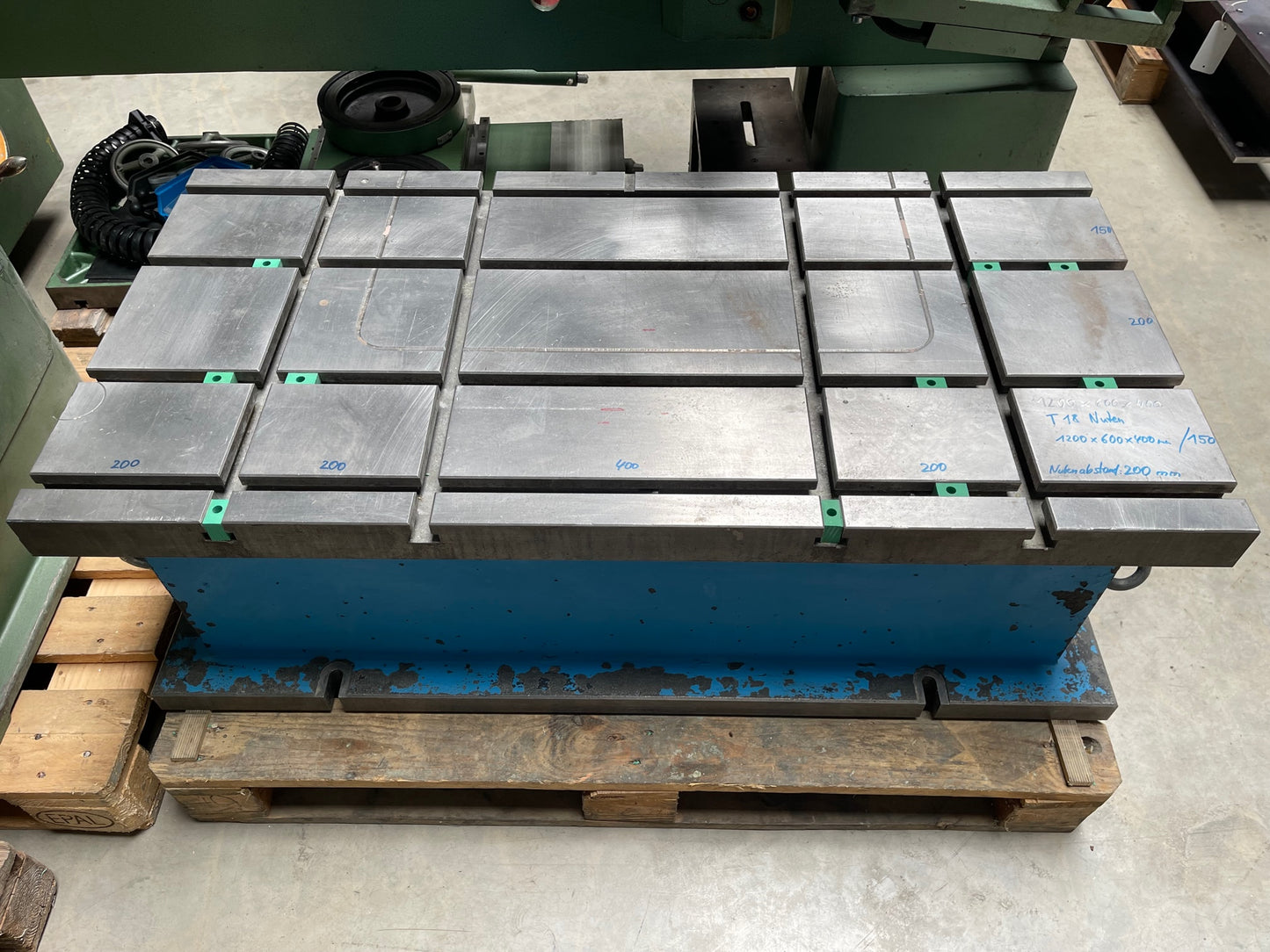 Guss Aufspannwürfel 1200x600x400 mm, massiv, T-Nuten