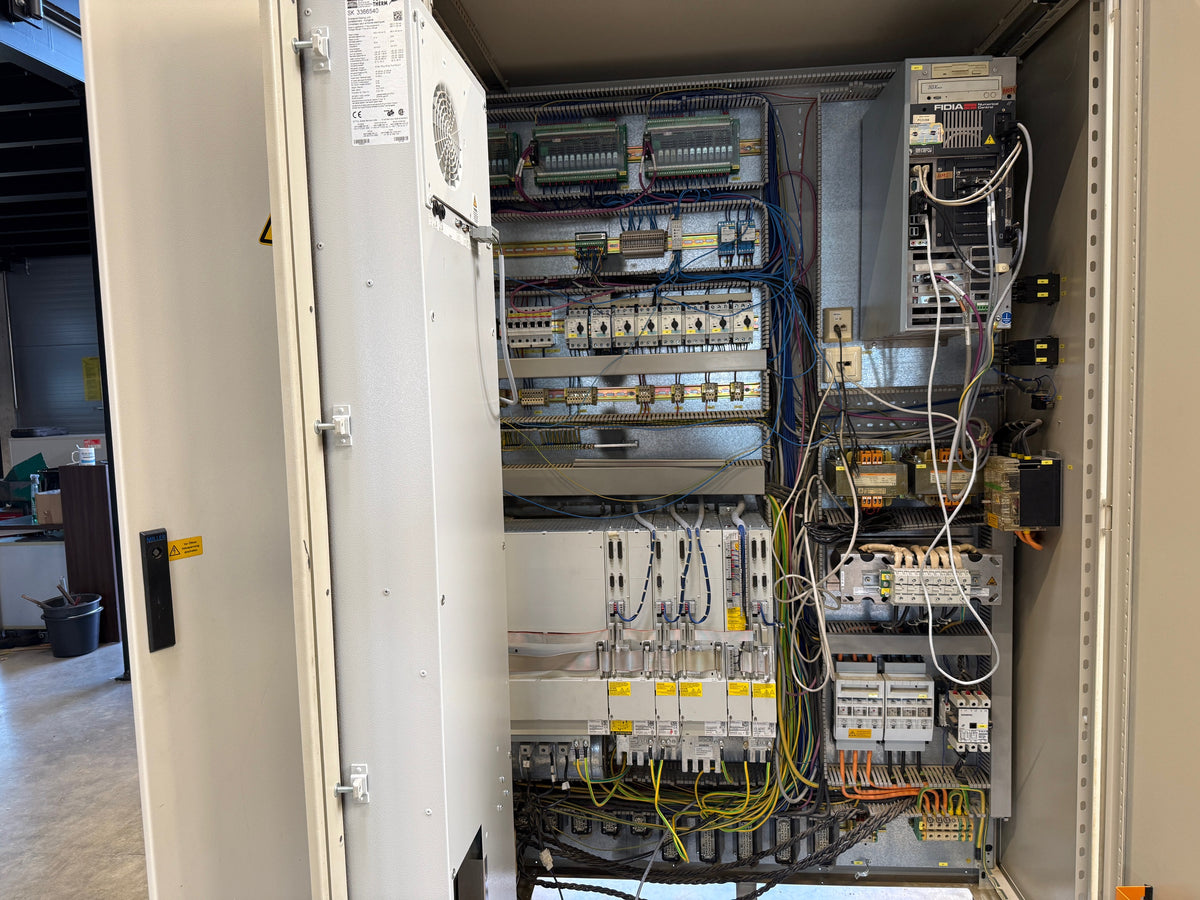 Fidia C20 komplette 5-Achs Steuerung im Schaltschrank mit allen Komponenten