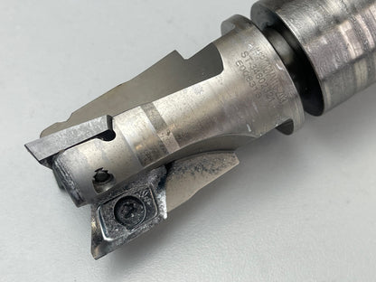 Schaft Eckfräser Ø 32 mm, 3 Schneiden, aufschraubbar M16, gebraucht Tungaloy