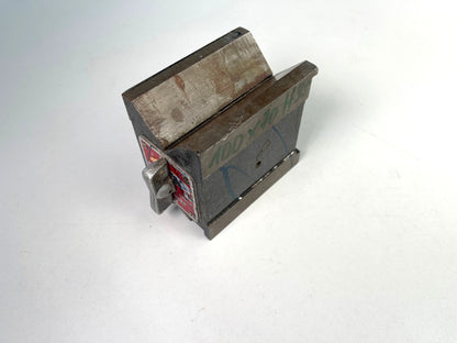 Magnet Prisma 100x70mm, 95mm hoch, gebraucht